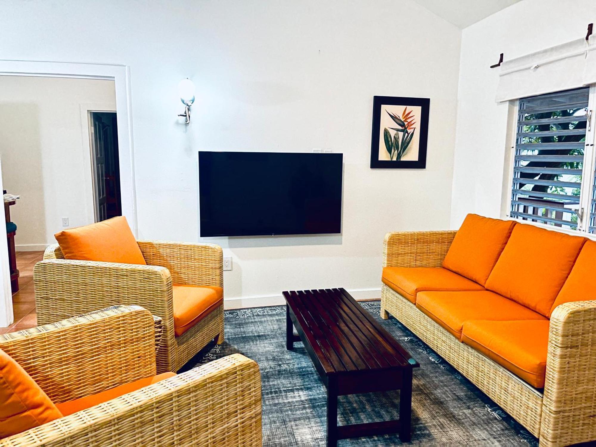 Отель Alux House Placencia Экстерьер фото